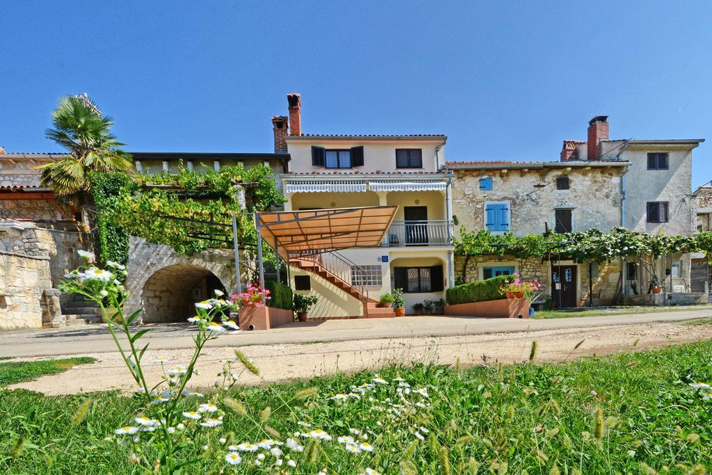 Apartment Lili Пореч Экстерьер фото
